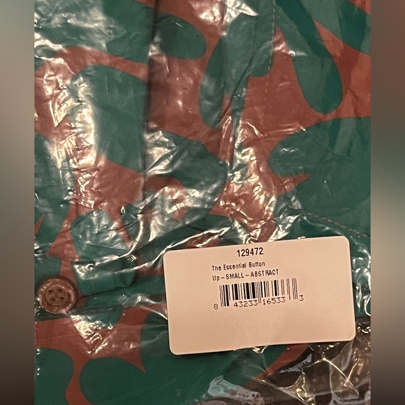 NWT Wildfang The Essential Short Sleeve Button Up Abstract Small - Picture 6 of 11